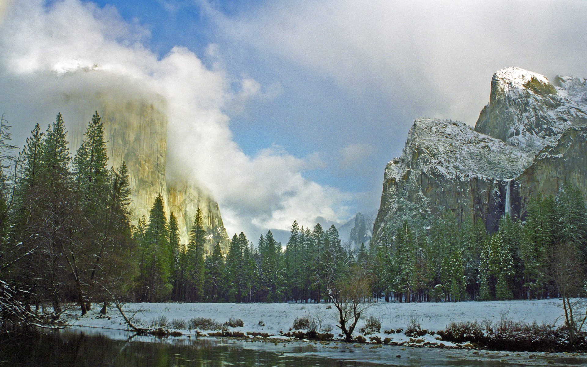 El Capitan and Merced River