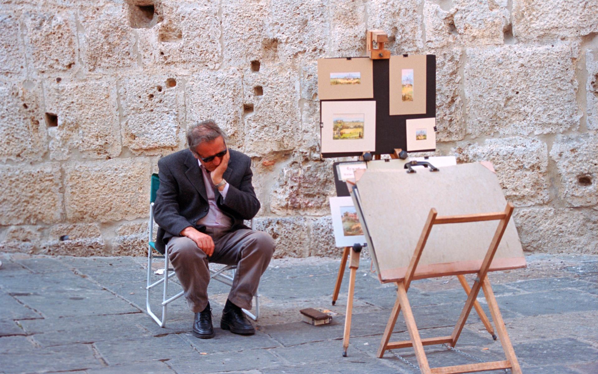 Artisit At Rest - San Gimignano